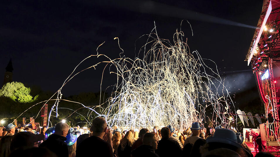 Eindrücke vom Festivalfreitag Eindrücke vom Festivalfreitag