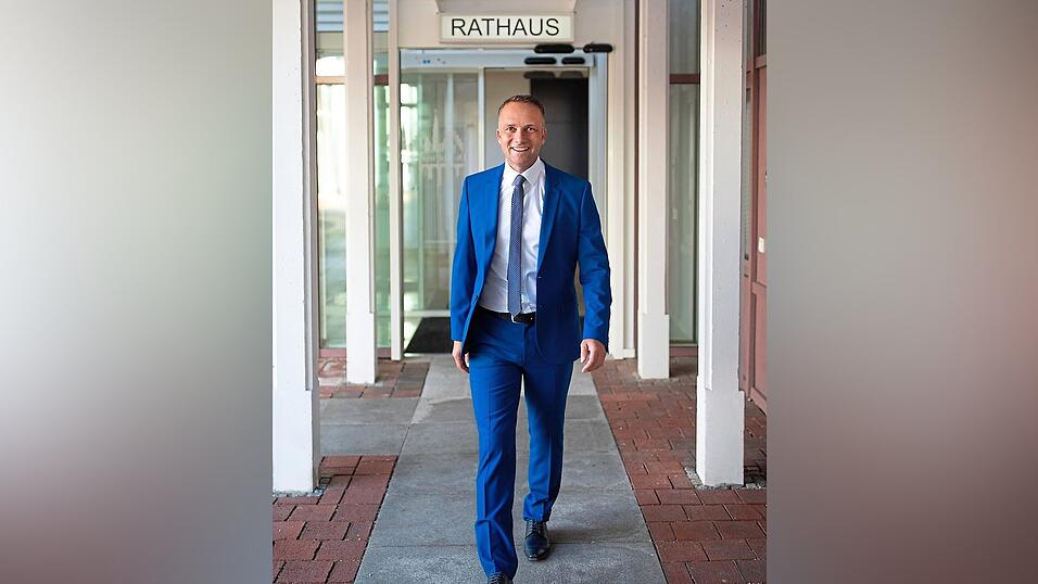 Im Sommerinterview: Bürgermeister Armin Grassinger über Bauprojekte, Nachhaltigkeit und Stadtentwicklung.