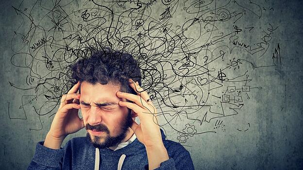 &bdquo;Es str&ouml;men so viele Reize auf einen ein, man hat hundert Sachen im Kopf.&ldquo; So beschreibt Johannes, der mit ADHS lebt, wie er die Dinge wahrnimmt. (Symbolfoto)