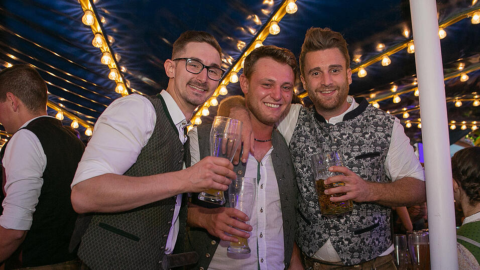 Die Partybilder von Freitag, 19. August 2022, aus dem Festzelt Wenisch.