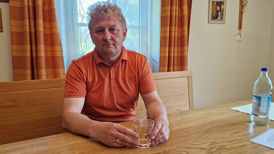 B&uuml;rgermeister Josef Beham ist fassungslos wegen der Ger&uuml;chte, die in Eichendorf &uuml;ber ihn und eine Rathausmitarbeiterin verbreitet wurden. &bdquo;Es ist alles aus der Luft gegriffen&ldquo;, sagt er. Bieten lassen will er sich das nicht.