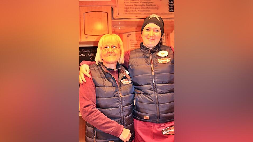 Am Donnerstagabend ist der Landshuter Christkindlmarkt eröffnet worden. Am Donnerstagabend ist der Landshuter Christkindlmarkt eröffnet worden.