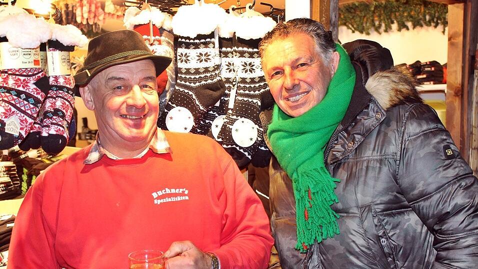 Der traditionelle Christkindlmarkt in Landshut z&auml;hlt zweifelsfrei zu den sch&ouml;nsten Bayerns. Daher pilgerten auch am Samstag, 15. Dezember, wieder etliche Besucher aus Nah und Fern zur Freyung.