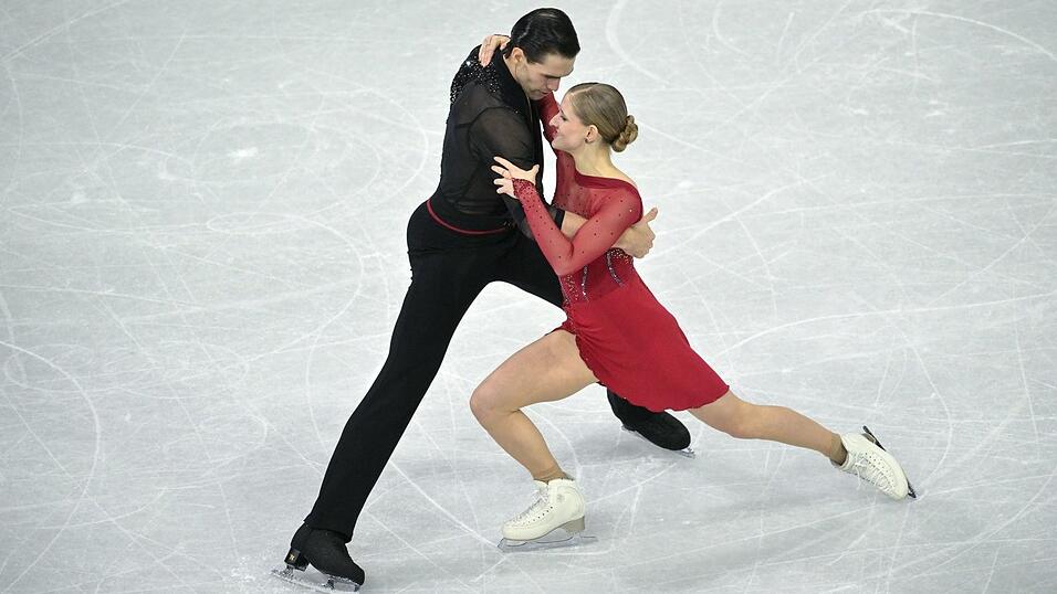 Für das deutsche Paarlauf-Duo Minerva Hase (r) und Nikita Volodin (l) ist Gold greifbar. Für das deutsche Paarlauf-Duo Minerva Hase (r) und Nikita Volodin (l) ist Gold greifbar.
