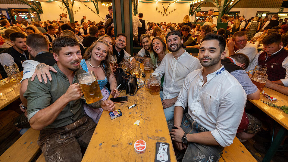 Die Partybilder vom Freitag, 9. August 2024, aus dem Festzelt Nothaft. Die Partybilder vom Freitag, 9. August 2024, aus dem Festzelt Nothaft.