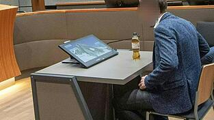 Der Freund der Toten beteuerte seine Unschuld.