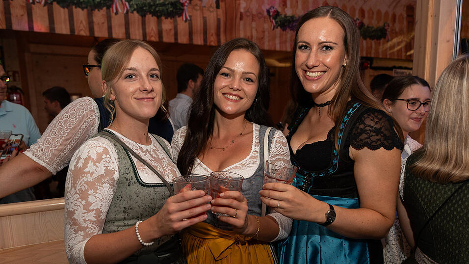 Die Partybilder vom Samstag, 12. August 2023, aus dem Festzelt Reisinger. Die Partybilder vom Samstag, 12. August 2023, aus dem Festzelt Reisinger.