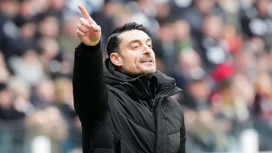 Feiert seinen ersten Sieg als Frankfurt-Coach: Albert Riera.