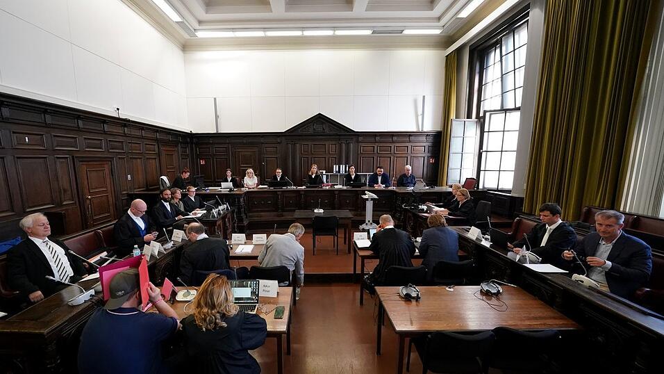 Möglicherweise muss Eugen Block auf dem Zeugenstuhl im Gerichtssaal Platz nehmen. (Archivbild)