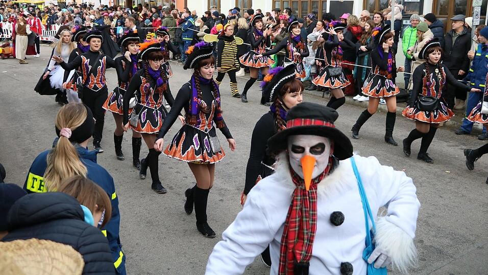 Beim Bogener Faschingsumzug war einiges geboten.