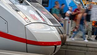 In München rollen die Züge wieder. In München rollen die Züge wieder.