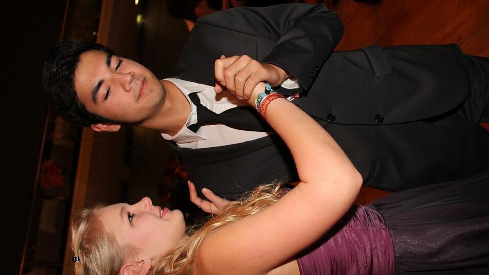 Die Bilder vom Abschlussball der Tanzschule Seidel in der Fraunhofer-Halle am 28. November. Die Bilder vom Abschlussball der Tanzschule Seidel in der Fraunhofer-Halle am 28. November.