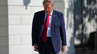 Einige Demokraten fordern die Einsetzung eines unabh&auml;ngigen Sonderermittlers, um Verbindungen von US-Pr&auml;sident Donald Trump zum Sexualstraft&auml;ter Jeffrey Epstein unter die Lupe zu nehmen. (Archivbild)