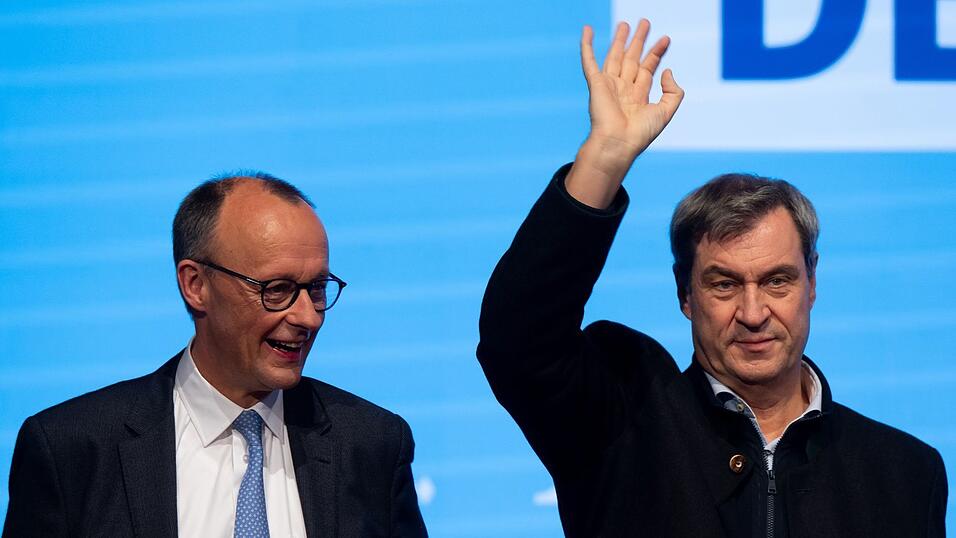 Es war ein kurzer Wahlkampf, aber kein langweiliger. Einen Tag vor dem Wahlsonntag demonstrieren die Vorsitzenden von CDU und CSU, Friedrich Merz und Markus Söder, noch einmal ihre Einigkeit. Was nach der Wahl kommt, steht auf einem anderen Blatt.