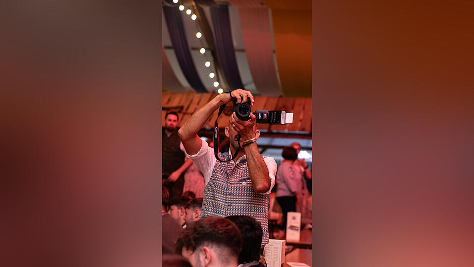 Die Partybilder vom Montag, 18. August, aus dem Festzelt Reisinger. Die Partybilder vom Montag, 18. August, aus dem Festzelt Reisinger.