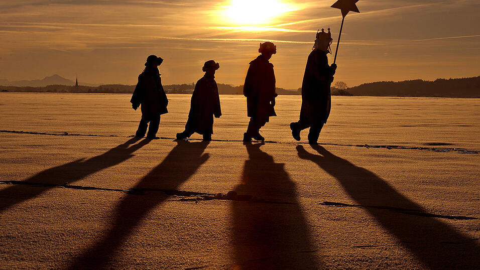 Heute sind meist Kinder und Jugendliche als Sternsinger unterwegs.