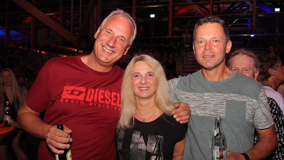 Auf der Eskara &Uuml;30-Party in Essenbach war wieder viel los.