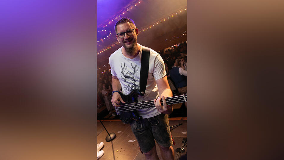 Die Partybilder vom Montag, 18. August, aus dem Festzelt Nothaft. Die Partybilder vom Montag, 18. August, aus dem Festzelt Nothaft.