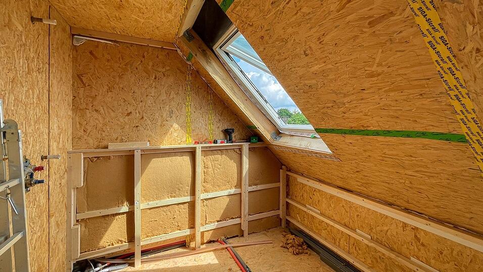 Mit dem Austausch der Fenster und neuer Dämmung lässt sich viel Energie einsparen.