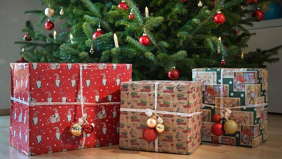 Laut einer Umfrage wollen 28 Prozent der Verbraucher Spielzeug als Weihnachtsgeschenk kaufen. (Archivbild)