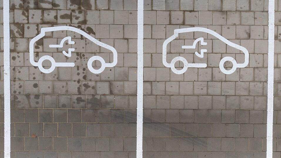 Weil es in China und den USA schlecht lief, sind die weltweiten Elektroautoneuzulassungen im ersten Quartal gesunken. (Symbolbild)
