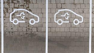 Weil es in China und den USA schlecht lief, sind die weltweiten Elektroautoneuzulassungen im ersten Quartal gesunken. (Symbolbild)