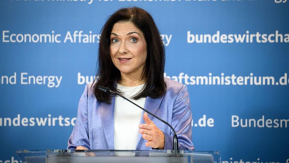 Ministerin Reiche reagiert auf Aussagen des Finanzministers.