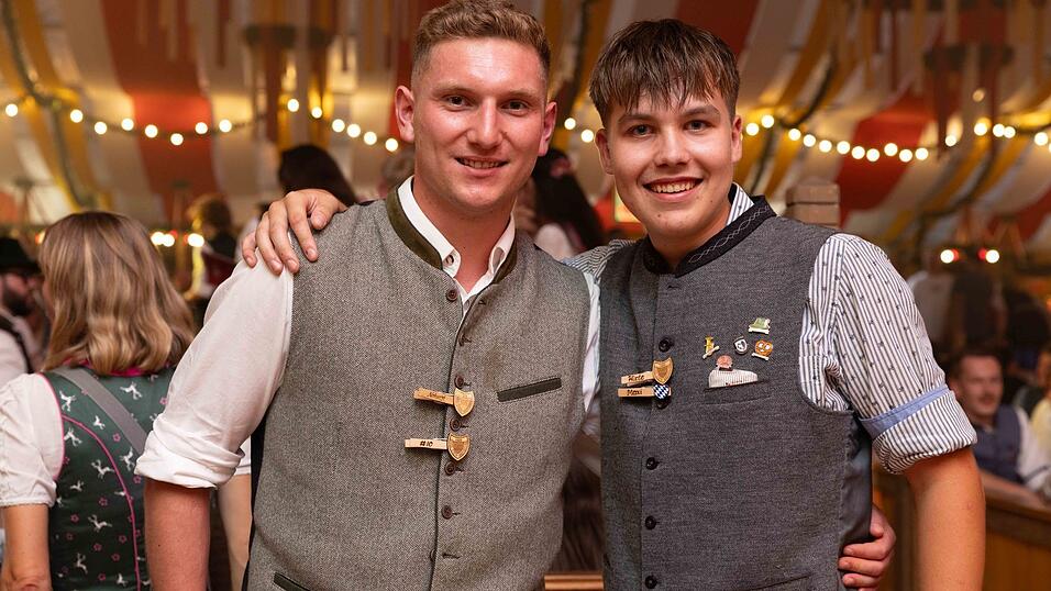 Die Partybilder vom Samstag, 8. August, aus dem Festzelt Krönner. Die Partybilder vom Samstag, 8. August, aus dem Festzelt Krönner.