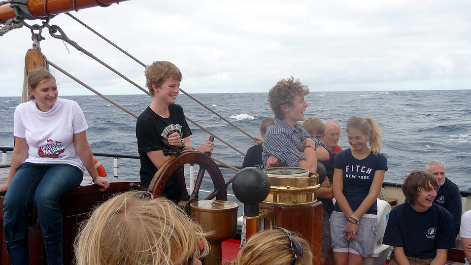 Ansprache an Deck. Ansprache an Deck.