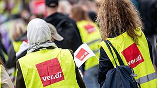 Die Gewerkschaft Verdi ruft erneut zu Warnstreiks auf. (Archivbild)