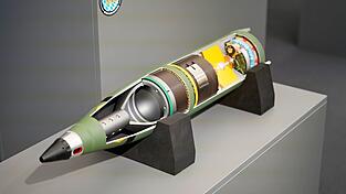 Der Rüstungskonzern Rheinmetall will die Produktion von Treibladungspulver für Granaten stark erhöhen. Der Rüstungskonzern Rheinmetall will die Produktion von Treibladungspulver für Granaten stark erhöhen.