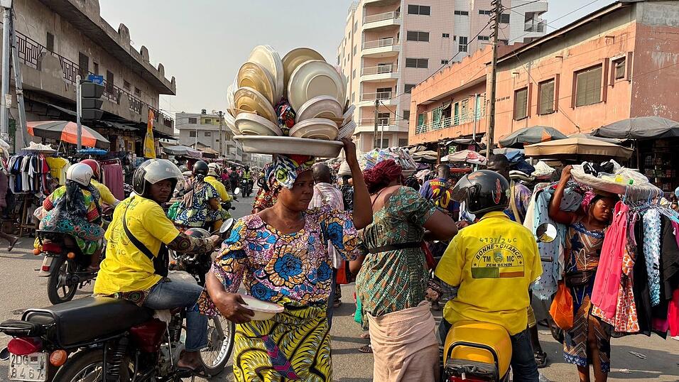 Die Kunde vom Putschversuch platzte in den Alltag in der Stadt Cotonou. (Archivbild) Die Kunde vom Putschversuch platzte in den Alltag in der Stadt Cotonou. (Archivbild)