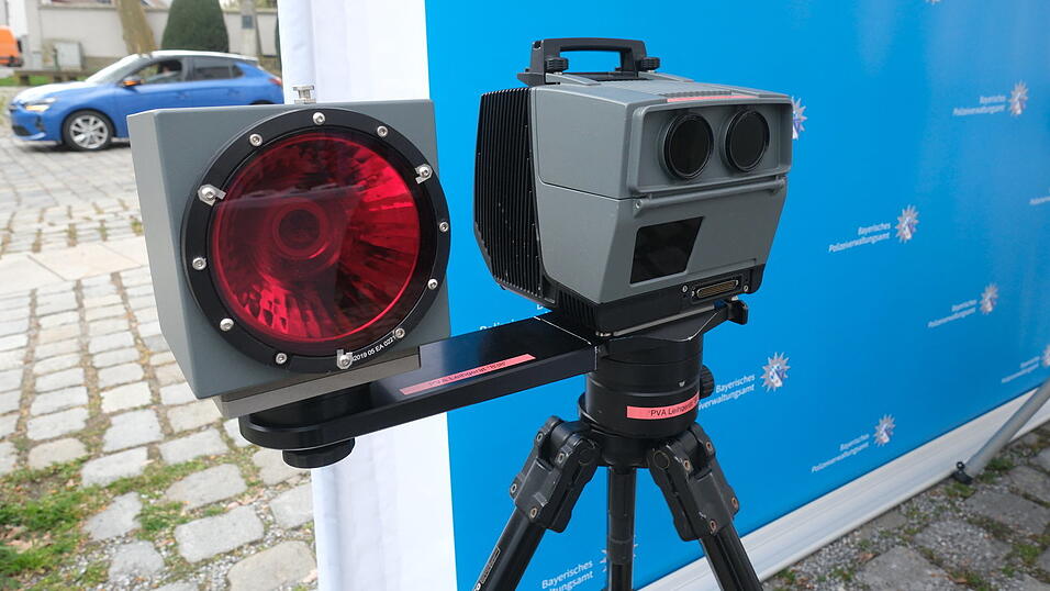 Verschiedene Mess- und Kontrollger&auml;te wurden gezeigt.