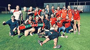 Der FC M&ouml;tzing hatte am Sonntag Grund zu feiern. Als Vizemeister stieg die Breundl-Elf direkt in die Kreisklasse auf.