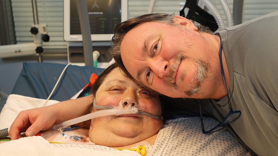 Unter dramatischen Umst&auml;nden gaben sich Sabine und Mario Makolli auf der Intensivstation des Klinikums Freising das Ja-Wort.