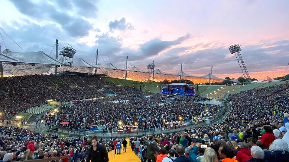 Kurz vor Beginn des Stones-Konzerts im Olympiastadion hatte sich auch das Gewitter verzogen.