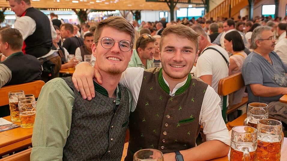 Die Partybilder von Mittwoch, 17. August 2022, aus dem Festzelt Nothaft.