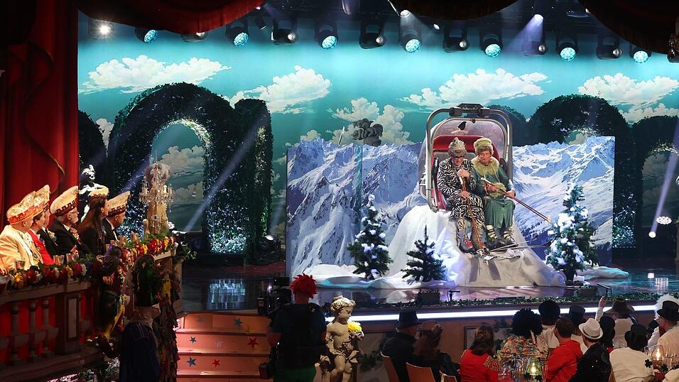 Beim Fernsehfasching drehen die fränkischen Narren richtig auf. (Archivbild) Beim Fernsehfasching drehen die fränkischen Narren richtig auf. (Archivbild)