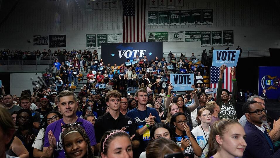 Der Wahlkampf in den USA biegt auf die Zielgerade ein: Nächsten Dienstag wird abgestimmt. (Archivbild) Der Wahlkampf in den USA biegt auf die Zielgerade ein: Nächsten Dienstag wird abgestimmt. (Archivbild)