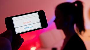 &Uuml;ber Messenger-Dienste suchen T&auml;ter gezielt Kontakt zu Minderj&auml;hrigen
