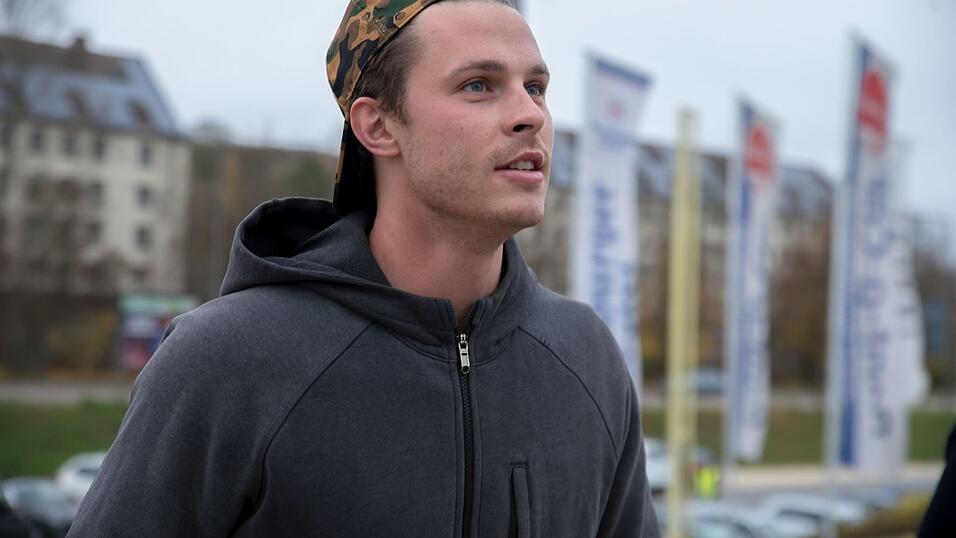 Baseball-Superstar Max Kepler war am Samstag zu Gast in Regensburg. Baseball-Superstar Max Kepler war am Samstag zu Gast in Regensburg.