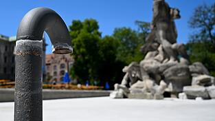 Vor den Verboten hatte die Stadt schon mehrere Brunnen abgeschaltet. (Archivbild) Vor den Verboten hatte die Stadt schon mehrere Brunnen abgeschaltet. (Archivbild)