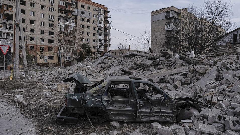 Die Stadt Pokrowsk ist nach monatelangem russischem Beschuss schwer zerstört, wird aber immer noch von ukrainischen Truppen gehalten. (Archivbild) Die Stadt Pokrowsk ist nach monatelangem russischem Beschuss schwer zerstört, wird aber immer noch von ukrainischen Truppen gehalten. (Archivbild)