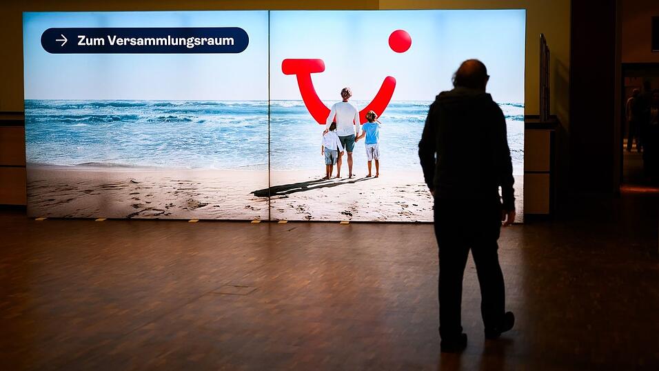 Tui-Gäste sollen aus der Golfregion heimfliegen. (Symbolbild) Tui-Gäste sollen aus der Golfregion heimfliegen. (Symbolbild)