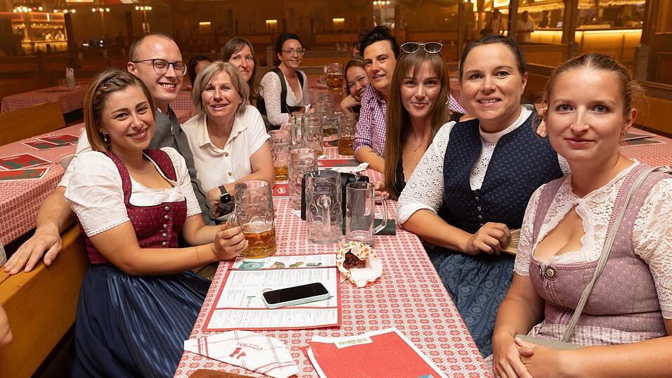 Die Partybilder vom Montag, 10. August, aus dem Festzelt Krönner. Die Partybilder vom Montag, 10. August, aus dem Festzelt Krönner.