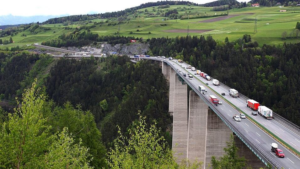 Auf der Brennerautobahn d&uuml;rfte es am 30. Mai zu viel Stau kommen. (Archivbild)