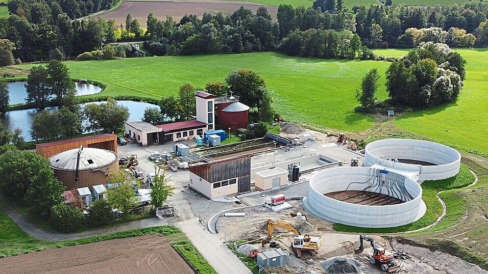 Die städtische Kläranlage - hier noch im Bau - soll bis Mitte des Jahres abgerechnet werden. Die städtische Kläranlage - hier noch im Bau - soll bis Mitte des Jahres abgerechnet werden.
