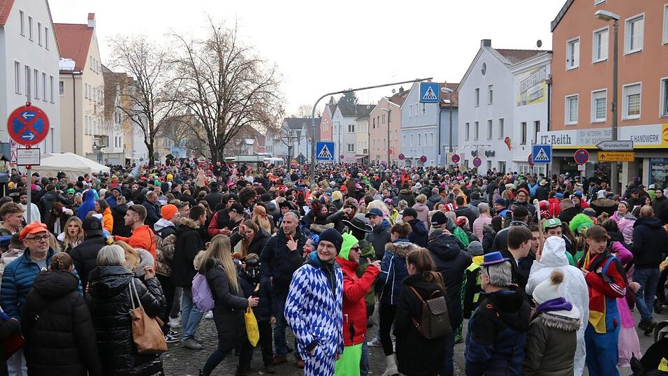 Beim Bogener Faschingsumzug war einiges geboten.