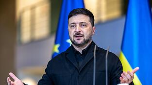 Im Ringen um ein Ende des Ukraine-Kriegs sollen sich am Samstag Sicherheitsberater aus EU- und Nato-Staaten treffen, wie der ukrainische Präsident Wolodymyr Selenskyj angekündigt hat. (Archivbild) Im Ringen um ein Ende des Ukraine-Kriegs sollen sich am Samstag Sicherheitsberater aus EU- und Nato-Staaten treffen, wie der ukrainische Präsident Wolodymyr Selenskyj angekündigt hat. (Archivbild)