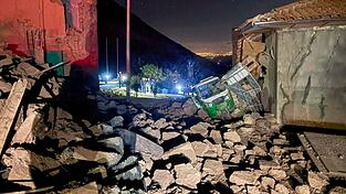 Ein schweres Erdbeben in Peru hat mehrere Todesopfer gefordert. Ein schweres Erdbeben in Peru hat mehrere Todesopfer gefordert.